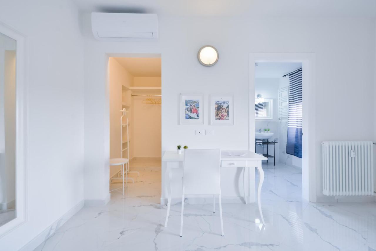 New Central Apartment & Rooms มอนเตกาตินี แตร์เม ภายนอก รูปภาพ